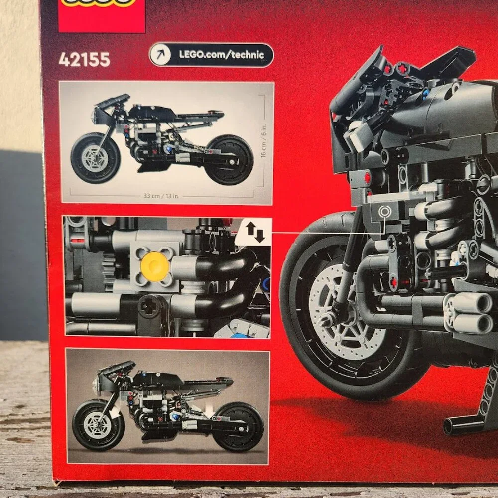NEW LEGO Technic Batman BATCYCLE Set 42155 Motorcycle Collectible Toy Model Buil - Picture 14 of 16
